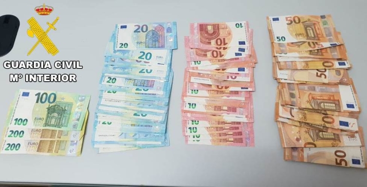 Detenida una mujer y desarticulado un punto de venta de metanfetamina, hach&iacute;s y marihuana | Imagen 1