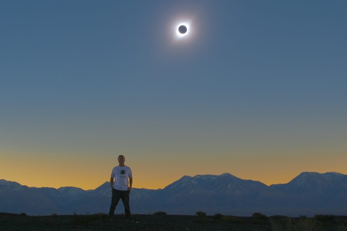 &Oacute;scar y Charo, los salmantinos que han viajado hasta Australia para ver un eclipse total  | Imagen 1
