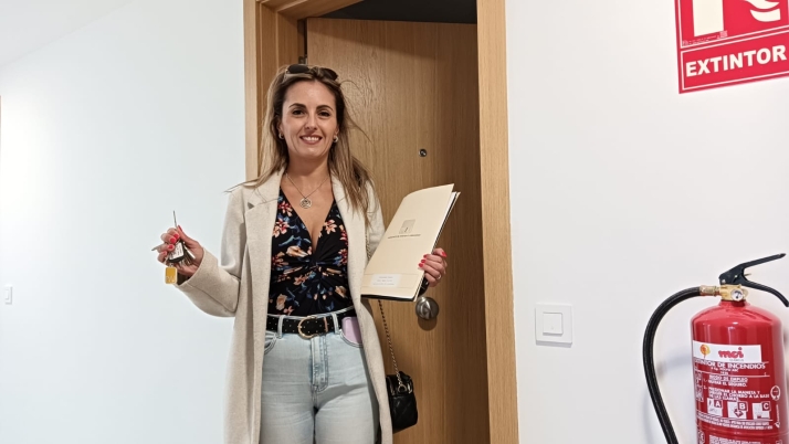 Sue&ntilde;os cumplidos, emoci&oacute;n, una sorpresa a su familia y la 'suerte' de chocar la mano al alcalde | Imagen 1