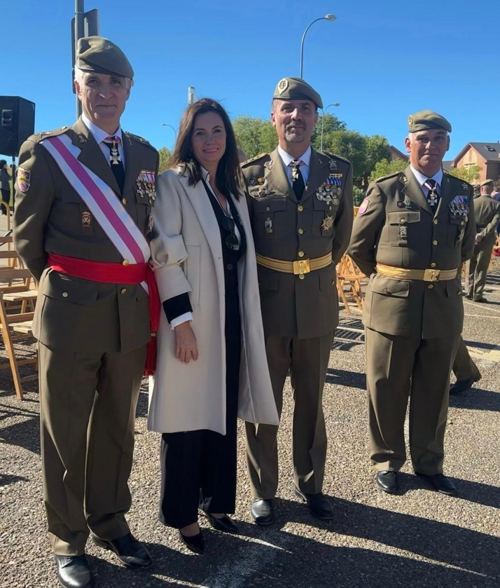 Del barro de la DANA a jurar bandera en Salamanca: la gratitud de una m&eacute;dica de Picanya a los soldados charros | Imagen 3