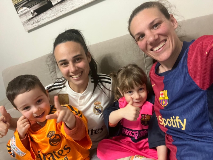 Jessica y Cristina, familia homoparental en Salamanca: "Esto es lo mejor que nos ha pasado en la vida" | Imagen 1