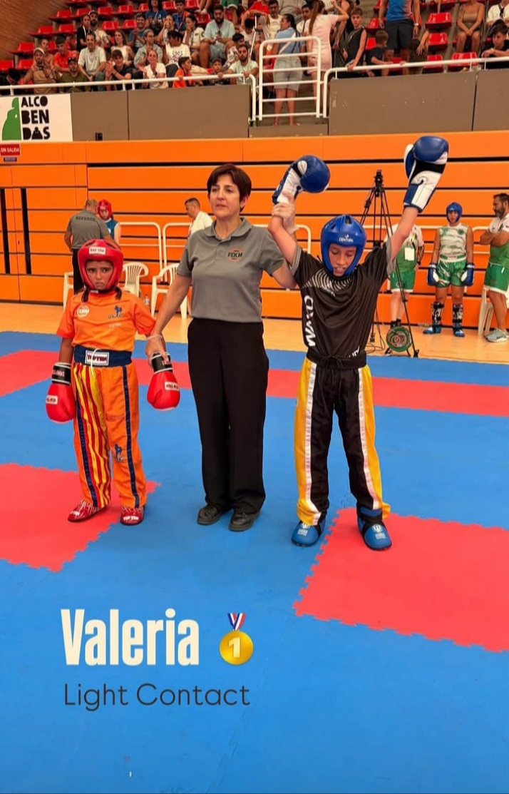 La salmantina Valeria L&oacute;pez se proclama campeona de Espa&ntilde;a de kickboxing en Alcobendas | Imagen 1
