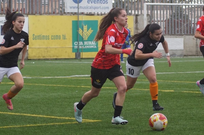 El legado de Luna Ruano y Ángela García: adiós a las capitanas del Salamanca FF | Imagen 1