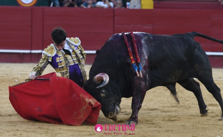 María Fraile valora el notable juego de sus toros en Valencia: "Iniciar la temporada así da mucha fuerza para seguir en esta línea" | Imagen 2