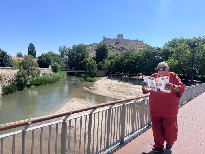 V&Iacute;DEO | King &Aacute;frica invita a descubrir el pueblo del verano: es la "bomba" y est&aacute; en Castilla y Le&oacute;n | Imagen 1