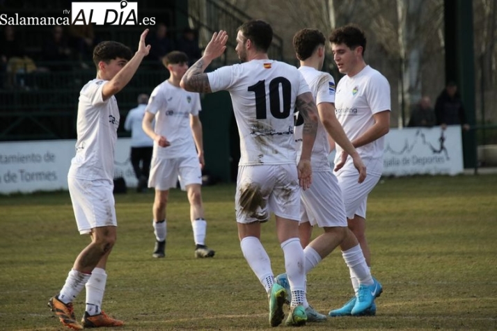 El Aficionado del Alba de Tormes CF: ilusi&oacute;n, compromiso y una temporada para so&ntilde;ar | Imagen 2