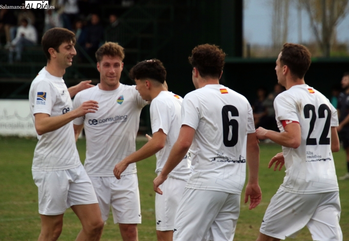 El Aficionado del Alba de Tormes CF: ilusi&oacute;n, compromiso y una temporada para so&ntilde;ar | Imagen 1