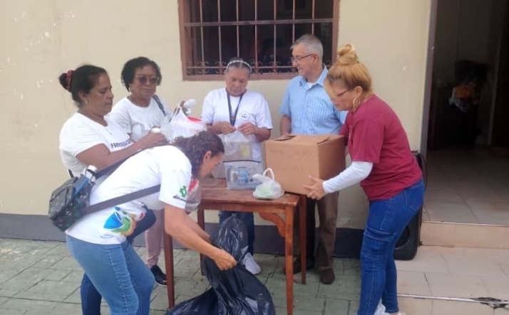 La labor del sacerdote albense Alejandro Iglesias tras el seísmo de Venezuela | Imagen 1