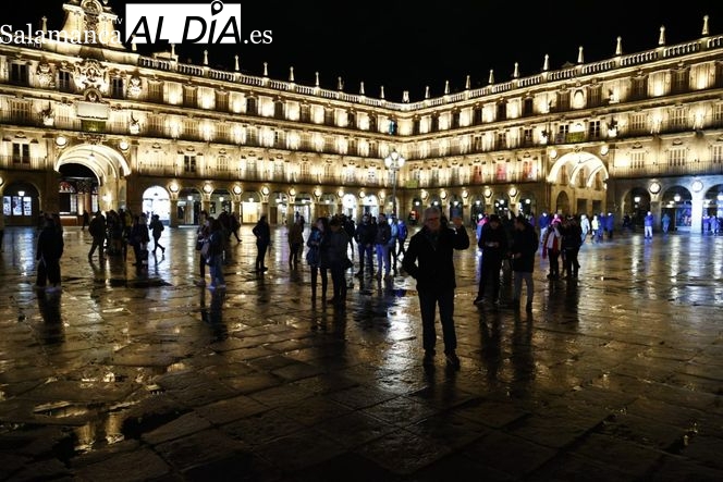 Explosión de júbilo en la Plaza Mayor | Imagen 7