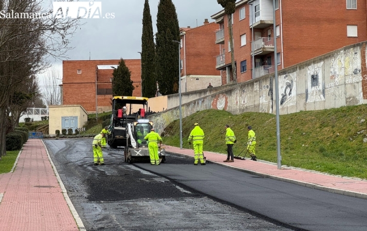 Nuevo asfalto para la calle Cuatropea | Imagen 1
