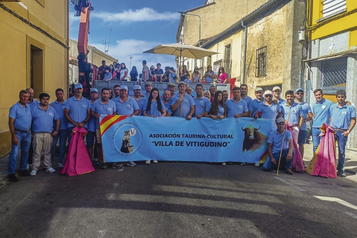 Cofrad&iacute;a del Sant&iacute;simo y Asociaci&oacute;n Taurina Cultural, referentes del Corpus de Vitigudino | Imagen 1