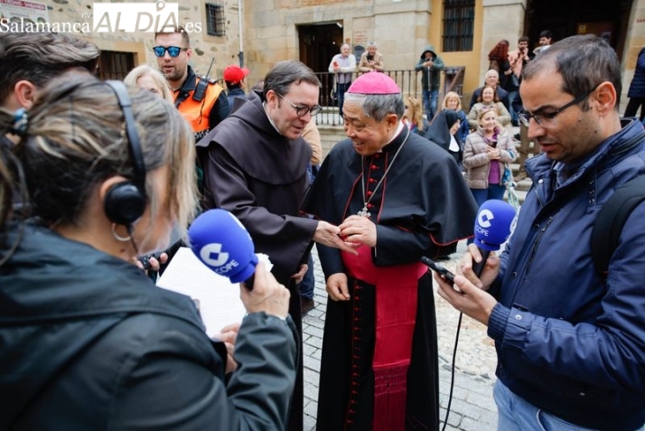 El prior Miguel &Aacute;ngel Gonz&aacute;lez habla de "admiraci&oacute;n y agradecimiento" tras una veneraci&oacute;n de Santa Teresa que "ha desbordado todas las previsiones" | Imagen 1