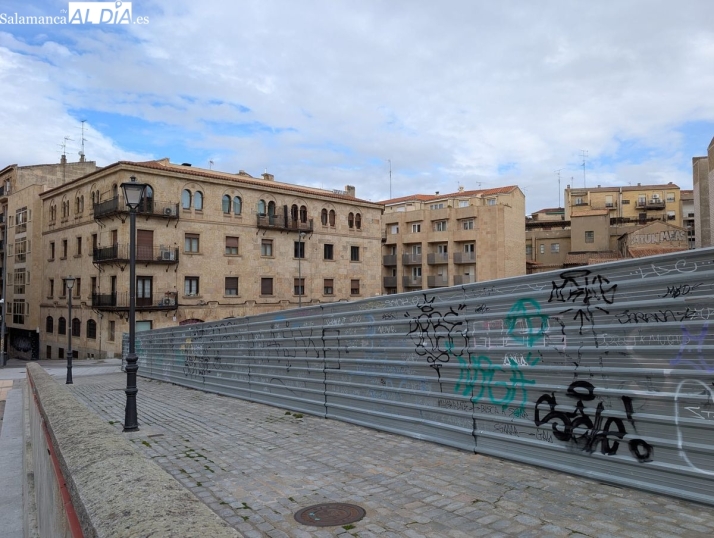 &ldquo;Queremos subir estas cuestas en sombra&rdquo;, reivindican los vecinos de la zona del Bret&oacute;n | Imagen 1