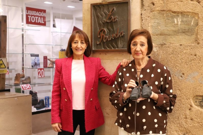 Calzados La Rueda se despide tras toda una vida entre zapatos | Imagen 2