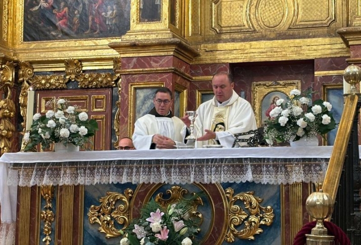 Veinte j&oacute;venes carmelitas descalzos peregrinan a Alba de Tormes | Imagen 1