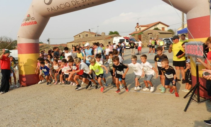 Valdemierque vibra con su carrera: H&eacute;ctor Rodr&iacute;guez y Esther Cruz, los m&aacute;s r&aacute;pidos | Imagen 1