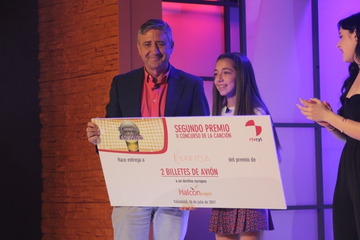 De telonera de Az&uacute;car Moreno a la final de &lsquo;La Voz&rsquo;: as&iacute; es Nereida Sanch&oacute;n, la salmantina que triunfa en televisi&oacute;n | Imagen 1