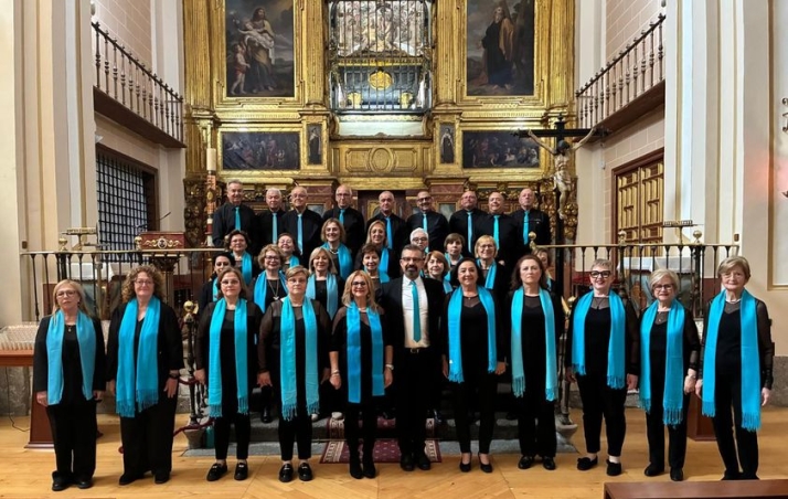 La Coral Marinyen rinde homenaje a Santa Teresa  | Imagen 1