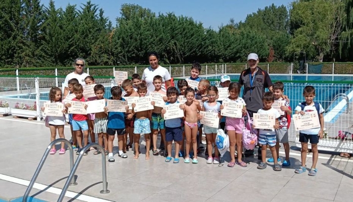 &Eacute;xito de los cursos de nataci&oacute;n infantil  | Imagen 1