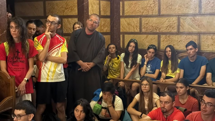 Cincuenta j&oacute;venes italianos peregrinan de &Aacute;vila a Alba de Tormes | Imagen 1
