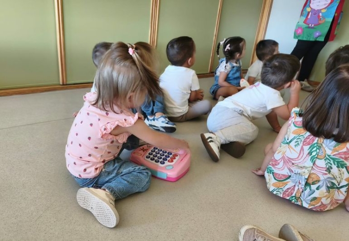 La Escuela Infantil de Alba estrena la pareja pedagógica y roza el lleno | Imagen 1