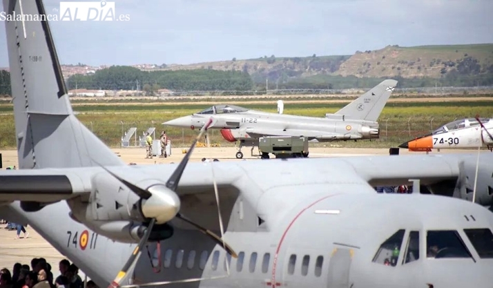 Acrobacias, paracaidismo y aviones hist&oacute;ricos: as&iacute; ser&aacute; la jornada de puertas abiertas en Matac&aacute;n | Imagen 1