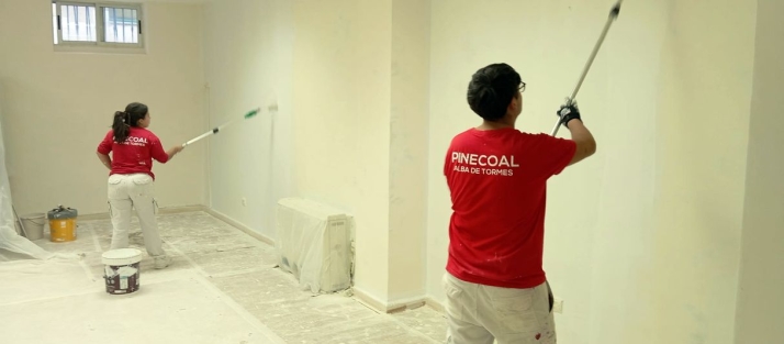 El programa PINECOAL renueva la imagen del Hogar de Jubilados 'El Espolón' | Imagen 1