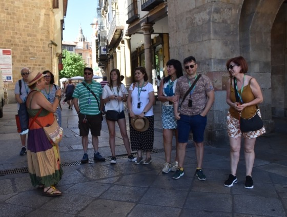 &ldquo;Los gu&iacute;as tur&iacute;sticos nos hemos tenido que adaptar y ponernos al servicio de las plataformas&rdquo; | Imagen 1