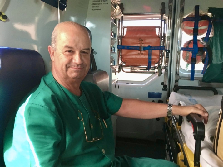 Alfonso S&aacute;nchez Escudero se jubila: "Si por m&iacute; fuera, hubiera seguido m&aacute;s. Estar con los pacientes es mi vida" | Imagen 1