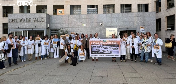 La sanidad de Salamanca, a medio gas por la huelga m&eacute;dica con un seguimiento del 28% | Imagen 2