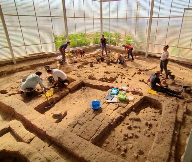 M&aacute;s de 30 a&ntilde;os investigando el Cerro de San Vicente | Imagen 1
