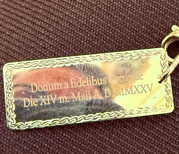 El inesperado regalo de oro a Santa Teresa que lleg&oacute; desde Croacia a Alba de Tormes | Imagen 1