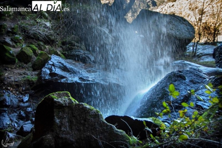 El agua sigue luciendo en las espectaculares cascadas de Salamanca | Imagen 2