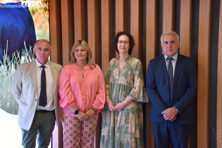 El turismo taurino impulsa la dehesa salmantina con cuatro exclusivas jornadas de campo | Imagen 1