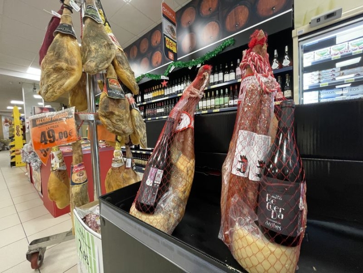 Unide Market premia a sus clientes con vales de compra, ollas de cocción y lotes de ibéricos | Imagen 1