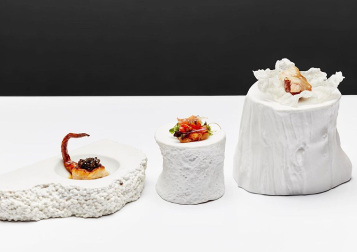 La Gu&iacute;a Estrella Michel&iacute;n vuelven a reconocer a Salamanca: los tres restaurantes de la ciudad las mantienen  | Imagen 1