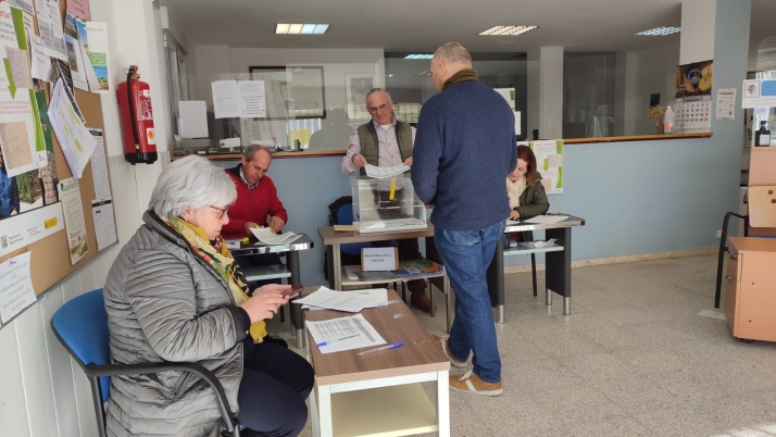 Los salmantinos acuden a las urnas para decidir el futuro del campo  | Imagen 1