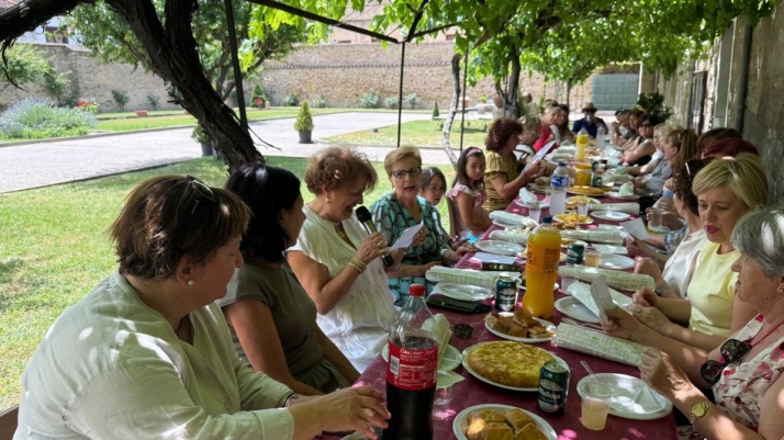 Agradecimiento a los voluntarios que hicieron posible la veneración de Santa Teresa | Imagen 1