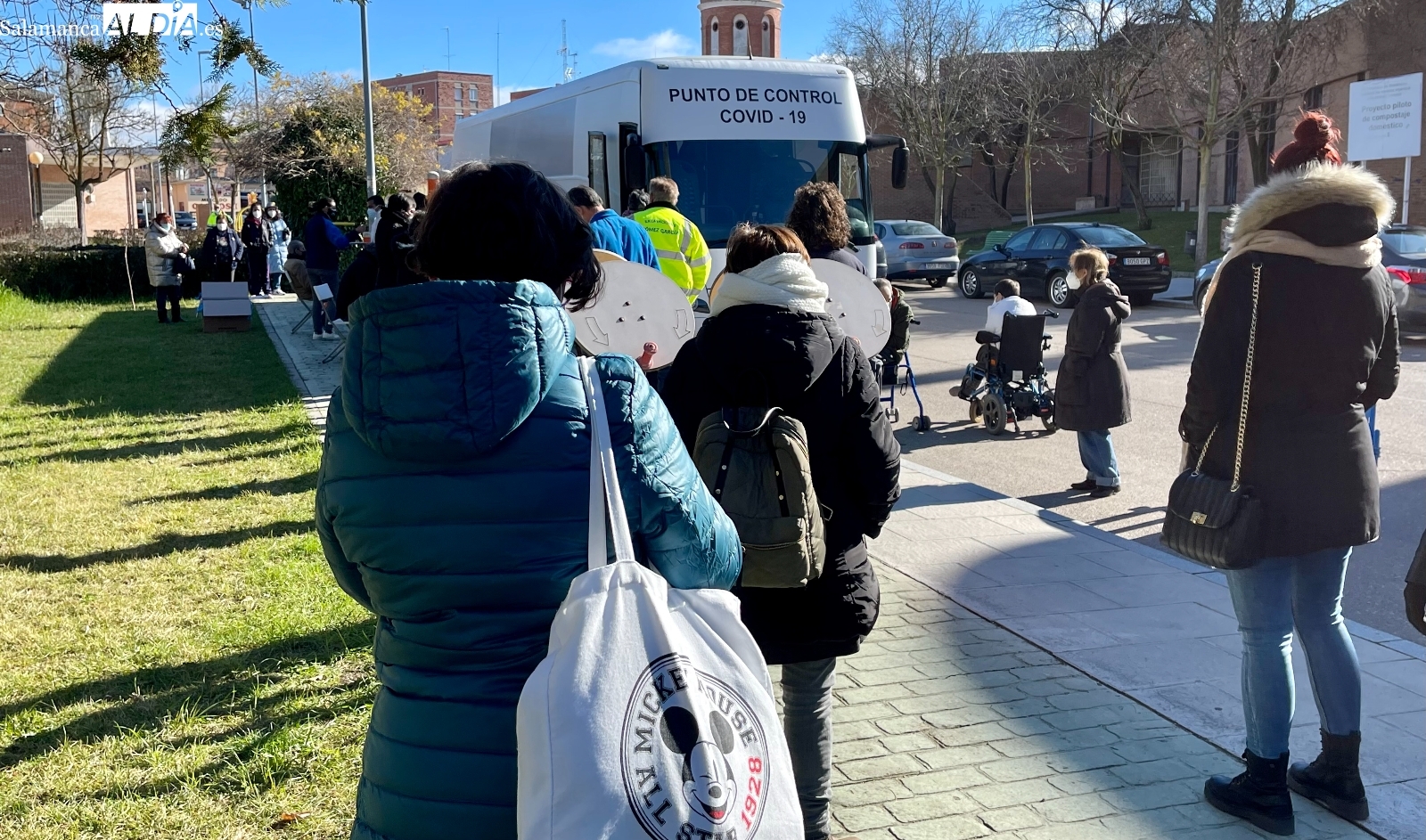 La primera jornada de cribado masivo en Peñaranda se salda con más de medio centenar de positivos