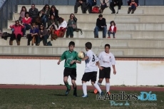 Foto 5 - Inmerecida derrota de los infantiles en Vitigudino 