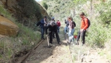 Foto 3 - Tod@vía deja abierto el camino hacia el puente de Los Poyos