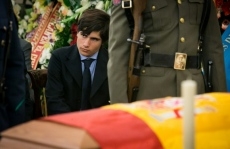 Foto 4 - “Nos hubiese gustado fotografiar a todos los ciudadanos que pasaron por la capilla ardiente de...