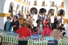 Foto 5 - 1.300 bocadillos para ayudar al Hospital Christ de la India