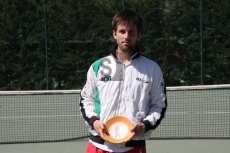 Foto 6 - Jorge Martínez se alza con el Torneo V Centenario STJ de Tenis