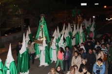 Foto 6 - Los Cofradía de la Cruz y del Amor camina al paso de la Esperanza