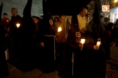 Foto 5 - La emoción envuelve al Cristo de la Agonía 