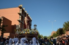 Foto 4 - Un sol espl&eacute;ndido ba&ntilde;&oacute; al V&iacute;a Crucis de Jes&uacute;s de los Trinitarios