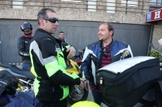 Foto 5 - Luchar contra el cáncer desde encima de una moto 