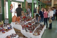 Foto 6 - La Feria de Alfarería discurre ‘tranquila’, aunque sin pausa