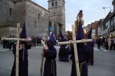 Foto 3 - El Santo Entierro ilumina el crepúsculo 